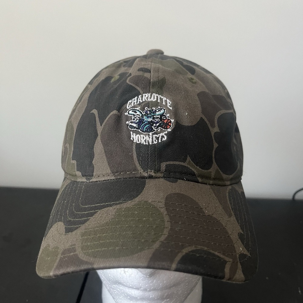Mitchell & Ness Charlotte Hornets Snapback Hat Camo Cap Hardwood Classics